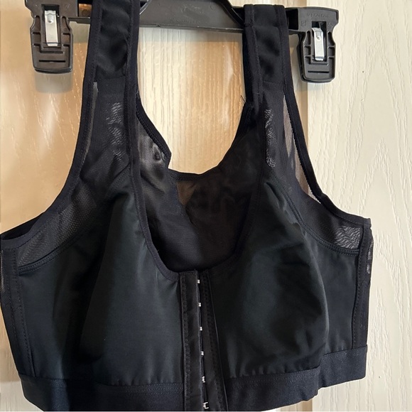 Shein Black Bra front snap closure adjustable strap snaps size L back support - Picture 3 of 8